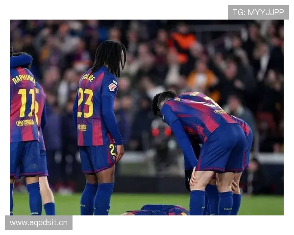 巴萨进攻结构失去纵深与变化,近期表现波动对整体战术稳定性带来考验 巴萨进攻结构失去纵深与变化,近期表现波动对整体战术稳定性带来考验